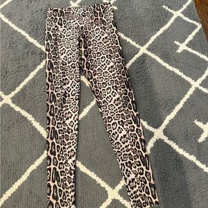 Onzie Leopard Leggings